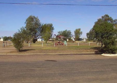 Muttaburrasaurus Park