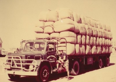 Somerset Transport Wool Truck